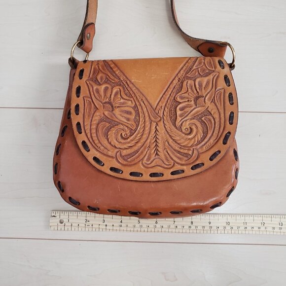 Vintage Hand Tooled Genuine Leather Purse Flower Design Caramel Colour C… - Picture 8 of 12